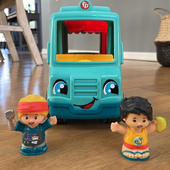 Fisher-Price Little People Serve It Up Food Truck Musical Vehicle with 2 Figures - Picture 4 of 6